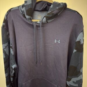 Under Armour Men’s Navy Hoodie with Blue-Gray Camo Sleeves and Hood